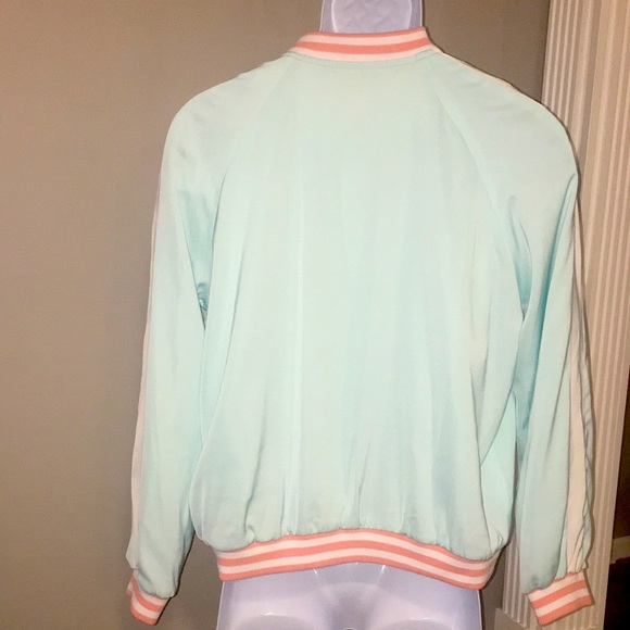 Forever 21 sz M embroidered floral bird jacket - Picture 7 of 7